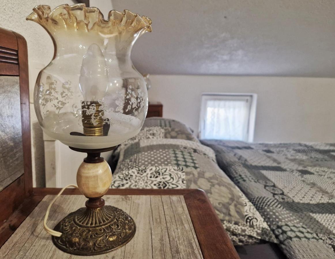 Sweet Room With A Terrace Roč Buitenkant foto